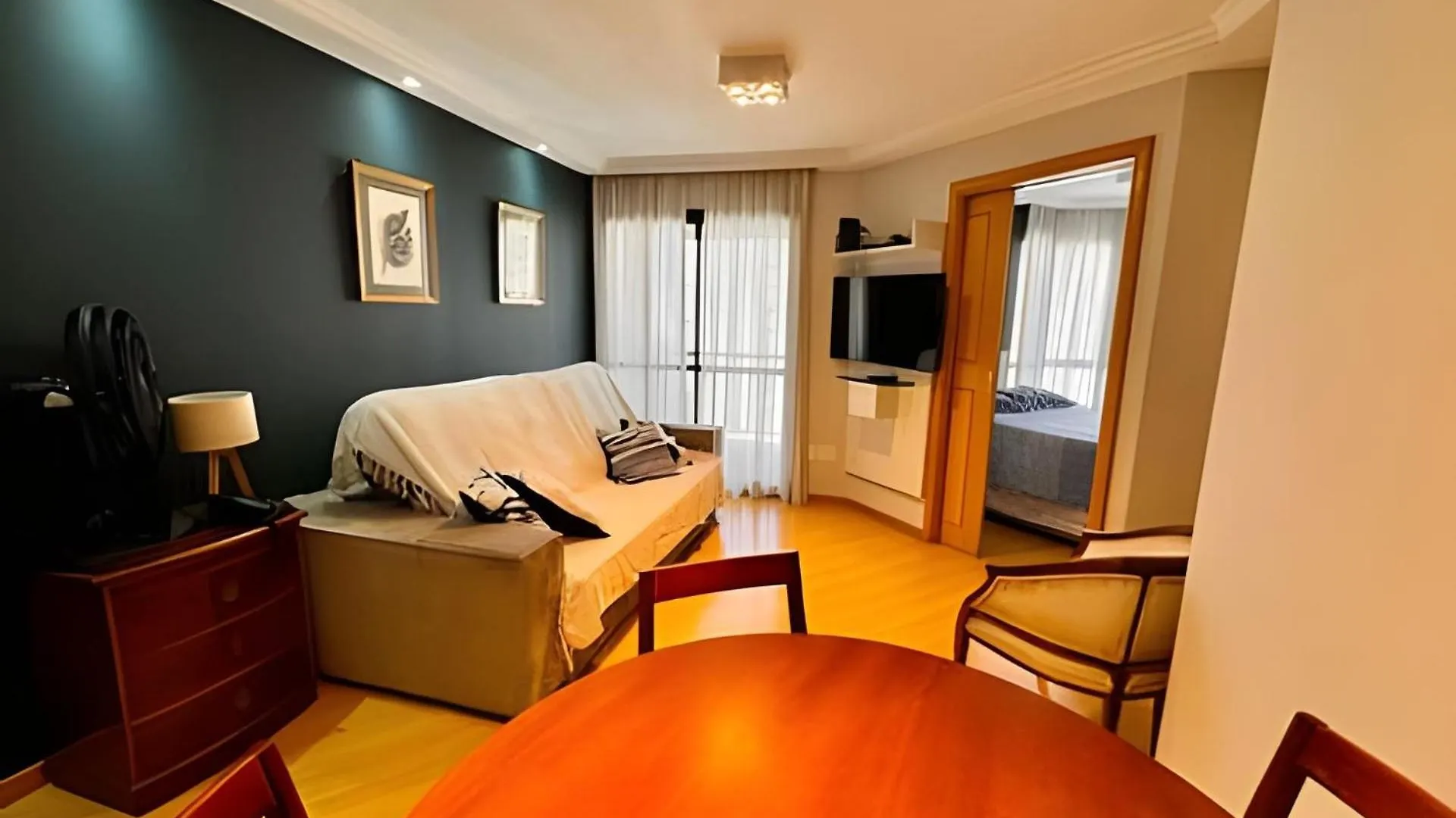 Flats Em Moema: Metro, Wifi, Ar E Manobrista Apartment Sao Paulo