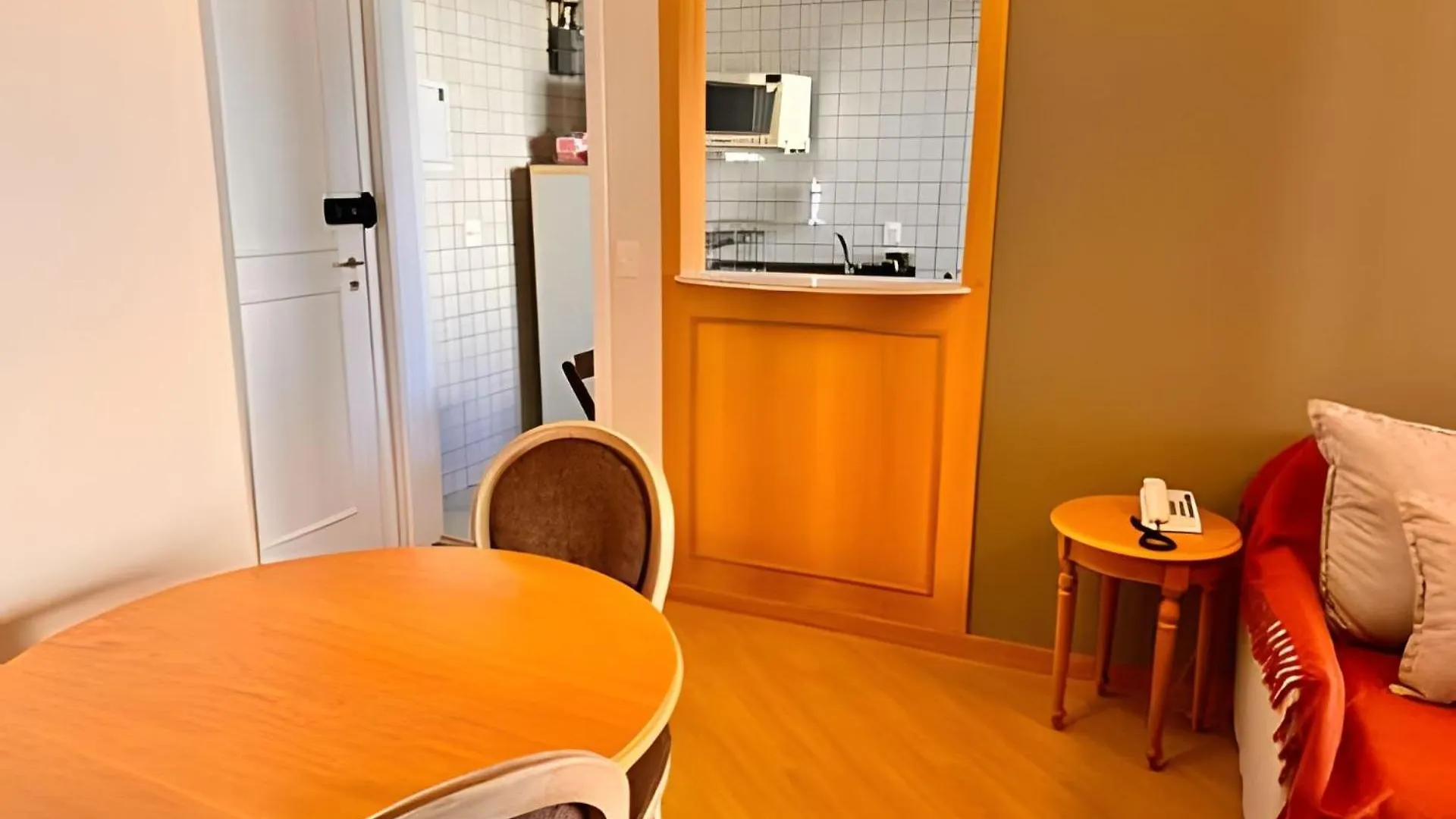 Flats Em Moema: Metro, Wifi, Ar E Manobrista Apartment Sao Paulo