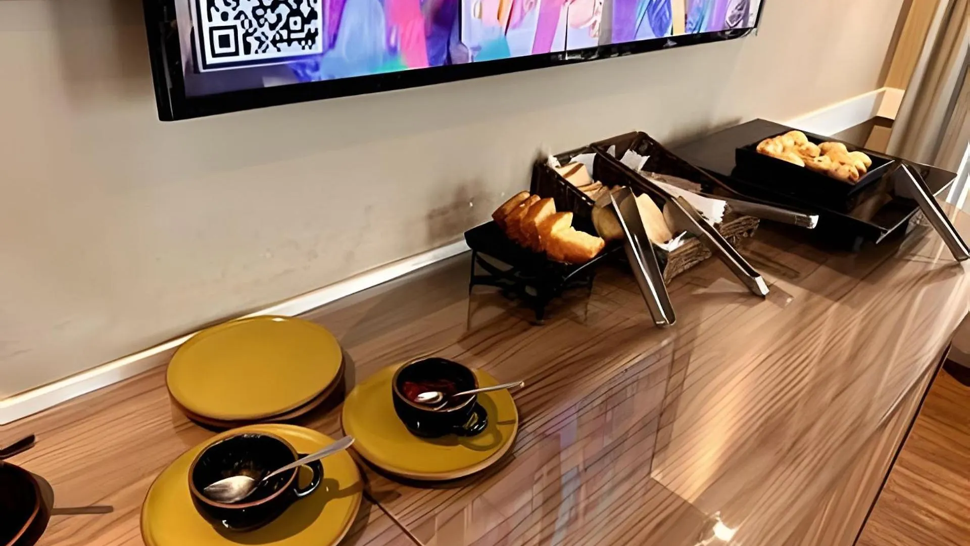 Flats Em Moema: Metro, Wifi, Ar E Manobrista Apartment Sao Paulo