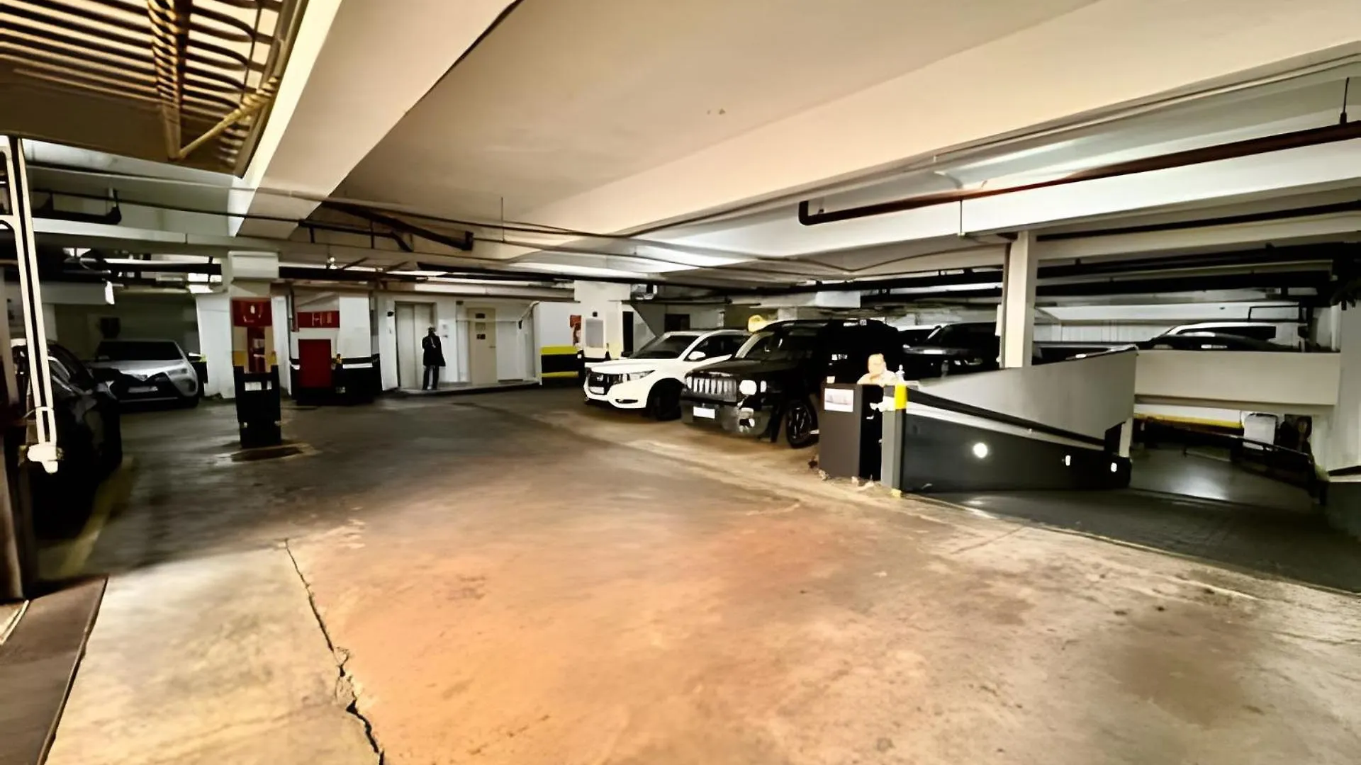 Flats Em Moema: Metro, Wifi, Ar E Manobrista Apartment Sao Paulo Brazil