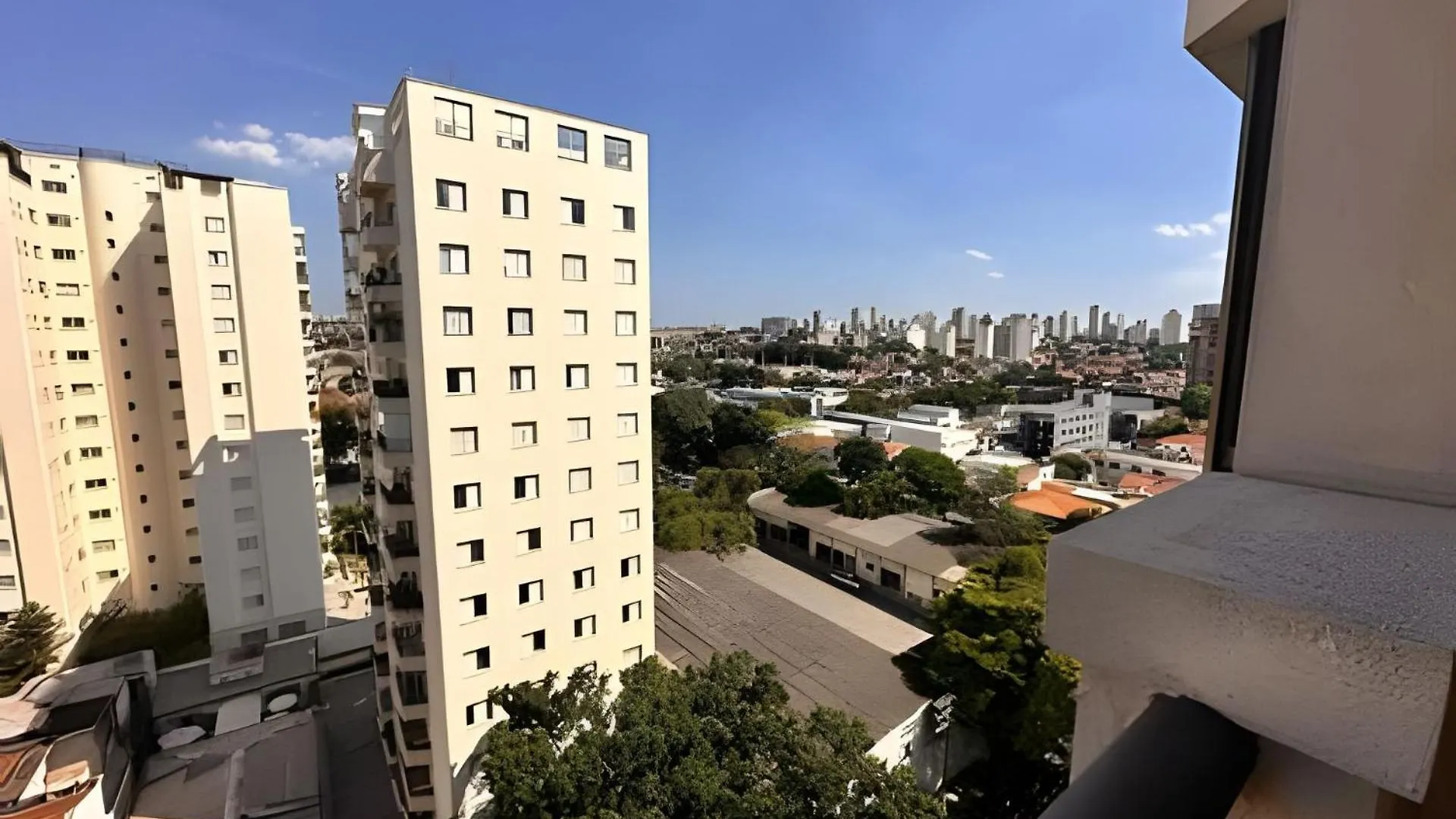 Flats Em Moema: Metro, Wifi, Ar E Manobrista Apartment Sao Paulo