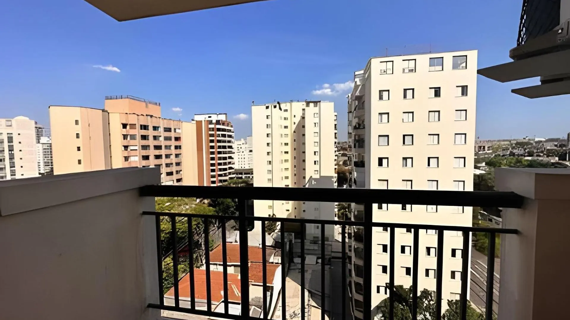 Flats Em Moema: Metro, Wifi, Ar E Manobrista Apartment Sao Paulo