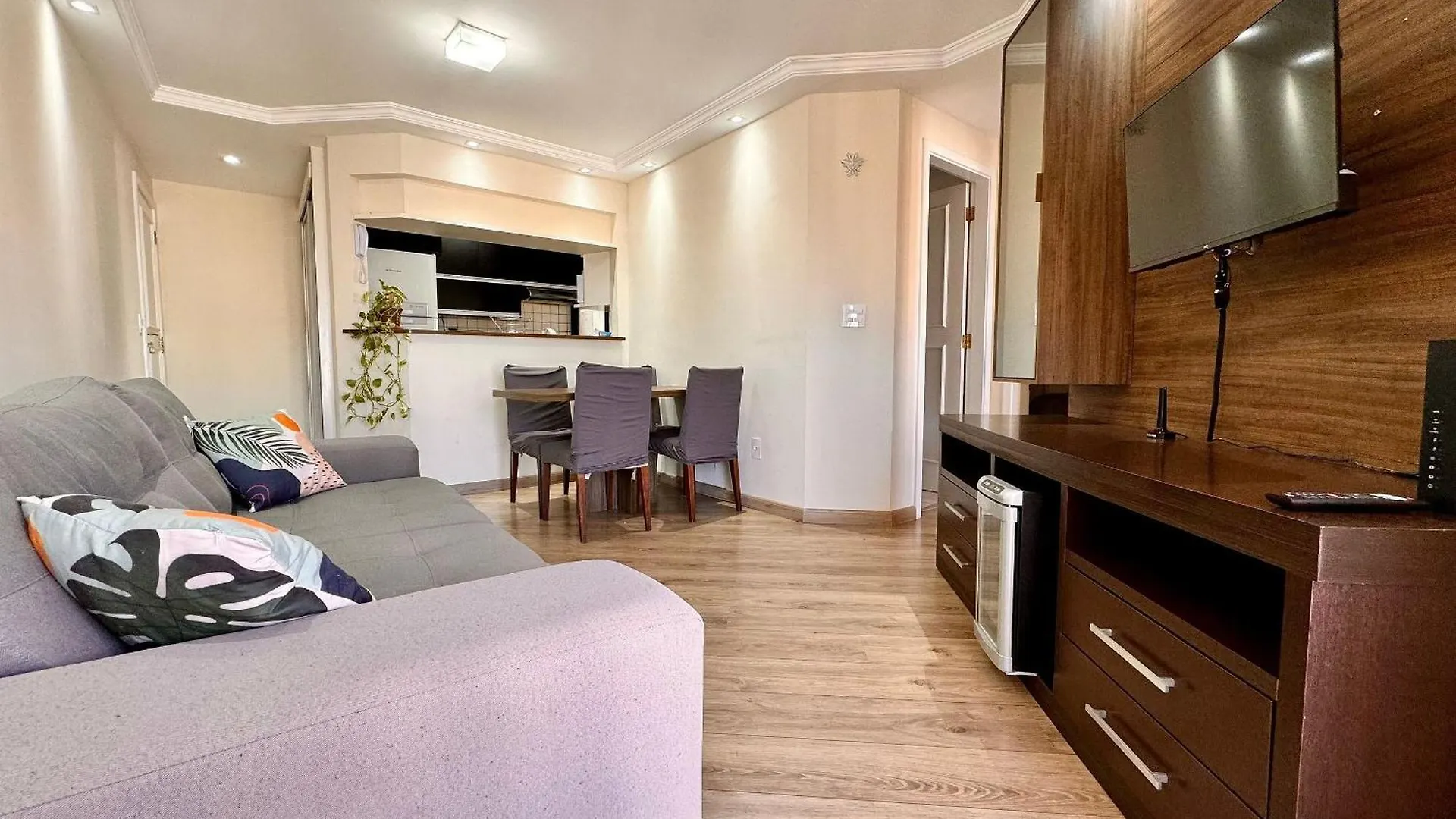 Flats Em Moema: Metro, Wifi, Ar E Manobrista Apartment Sao Paulo